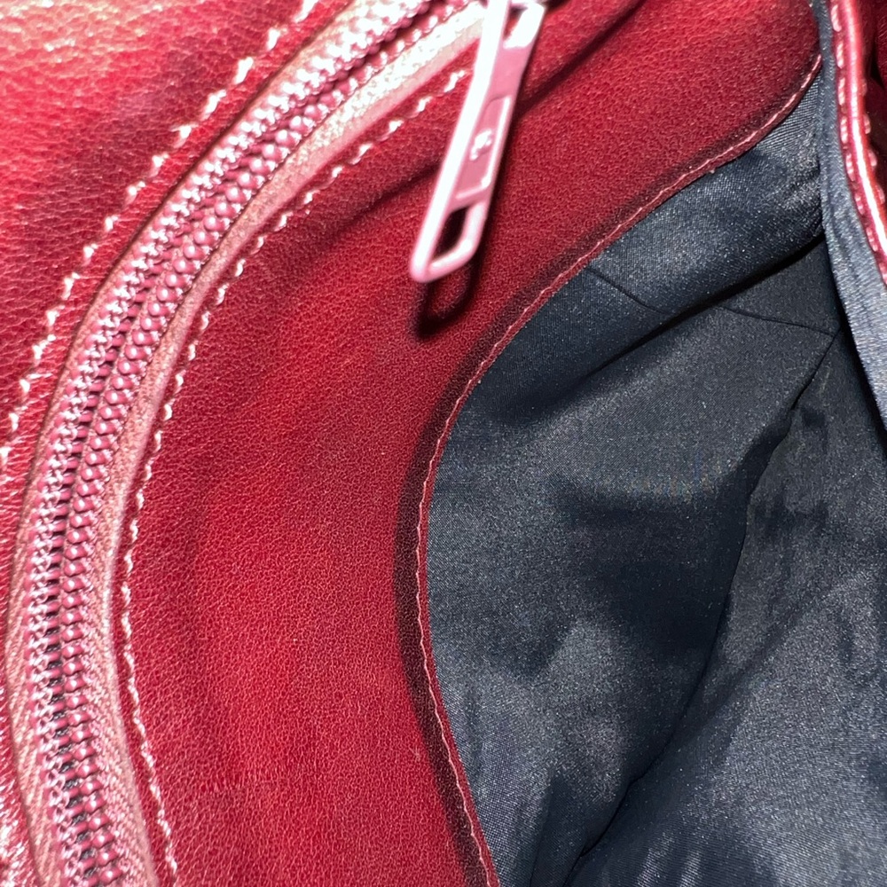 LONGCHAMP Elegant Burgundy Leather Men's Crossbody Messenger Bag - UNISEX - Picture 12 of 15